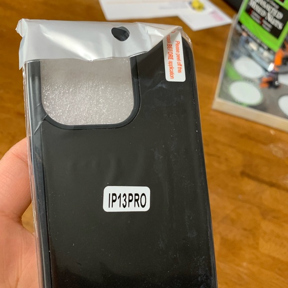 NWT iPhone 13 Pro Anti Gravity Phone Case TPU Magical Nano Suction Adsorbed Case - Picture 10 of 15